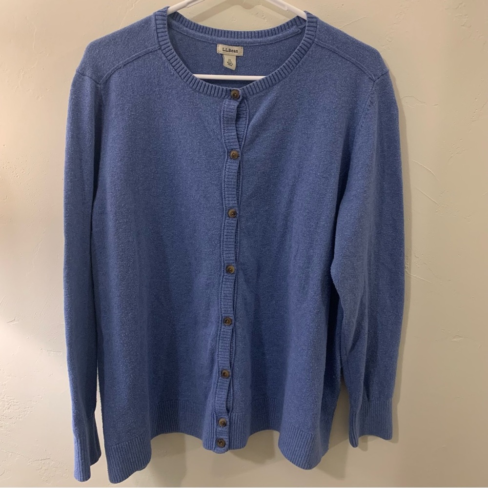 LL Bean Knit Cardigan Sweater Women Medium 95% Cotton 5% Cashmere Light Blue